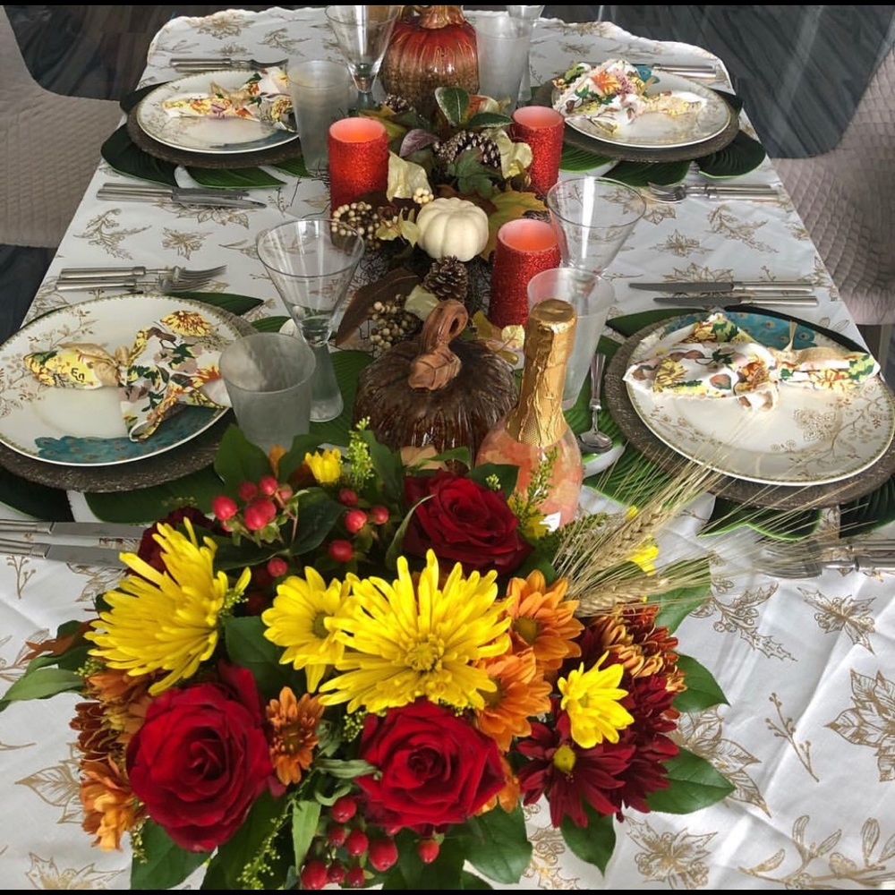 Center piece table wreath garland